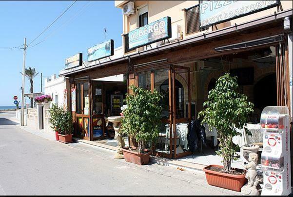 L' Isola Della Fanciulla Hotel Salve Exterior foto